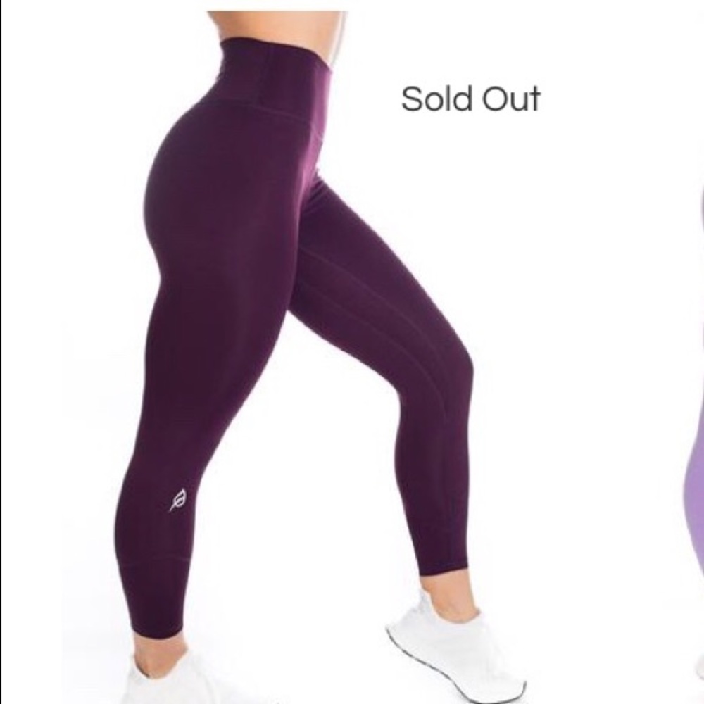 Ptula Active - The Alainah III Sleek Legging: 23"